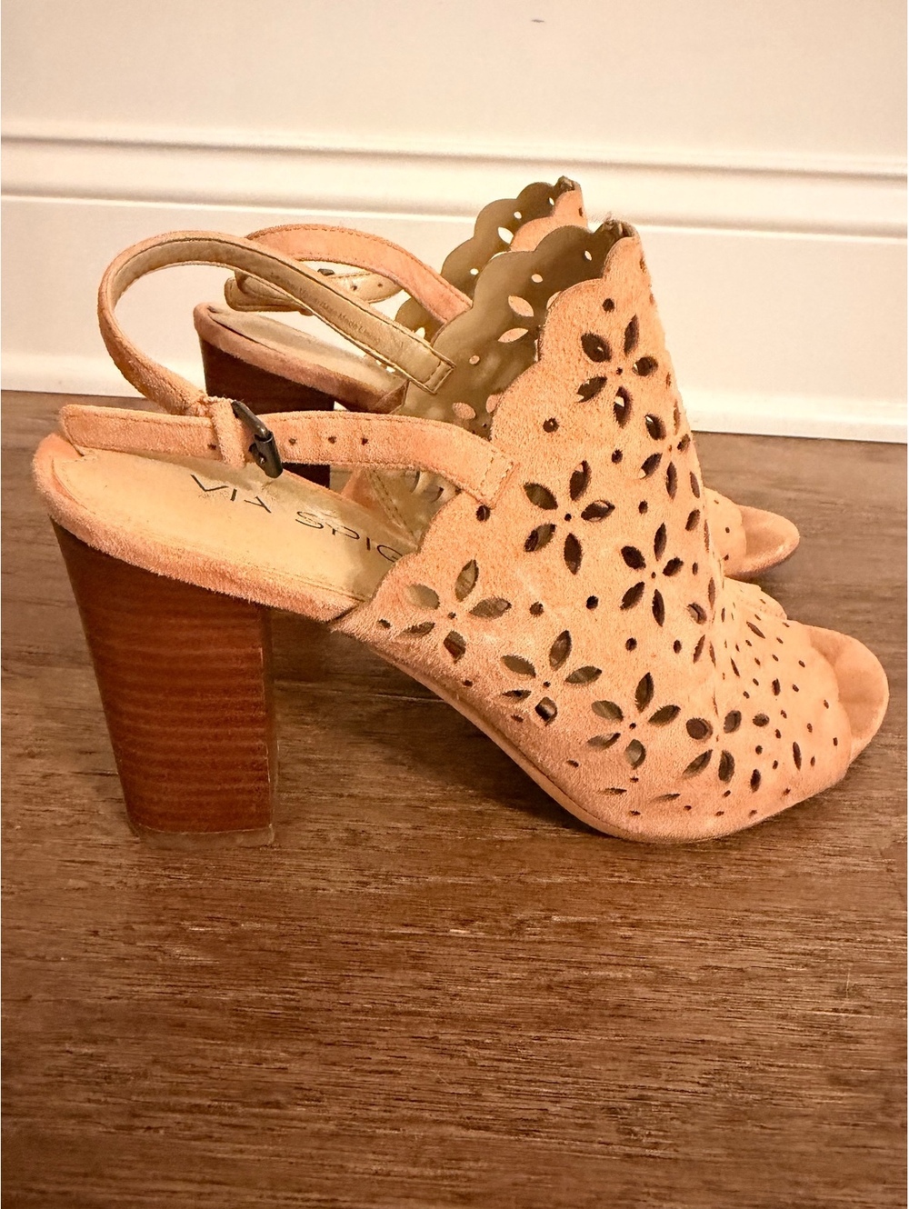 Via Spiga Women's Pale Pink Tan Suede Cutout Slingback Heels Size 7M